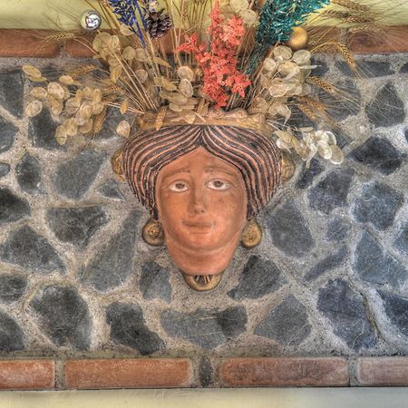 Guest House Qui Dormi L'Etrusco Canino Exterior photo